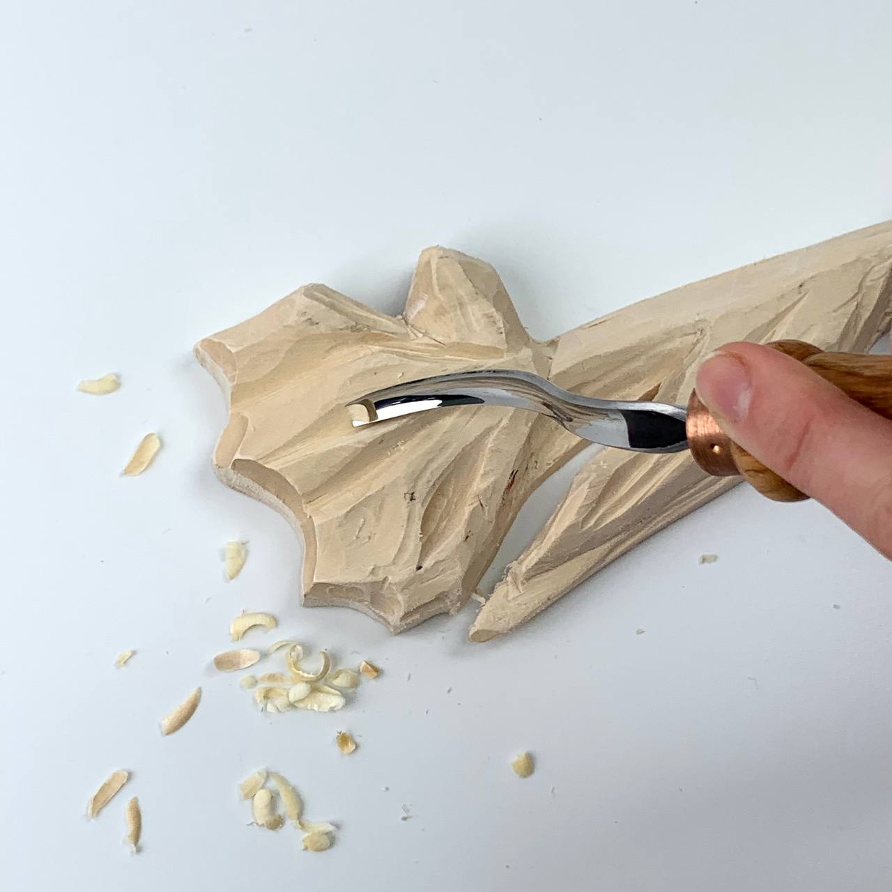 Gouge long bent chisel, #7 profile, Woodcarving tools STRYI Profi, Sloping bent gouge, Carving background