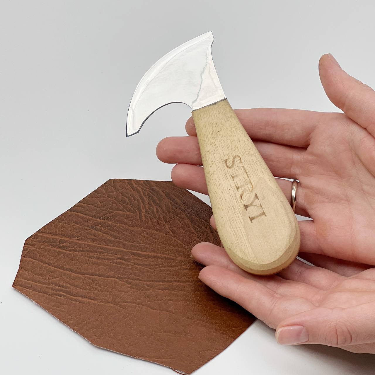 Cuchillo de cabeza de cuero premium, STRYI Profi, cuchillo para marroquinería