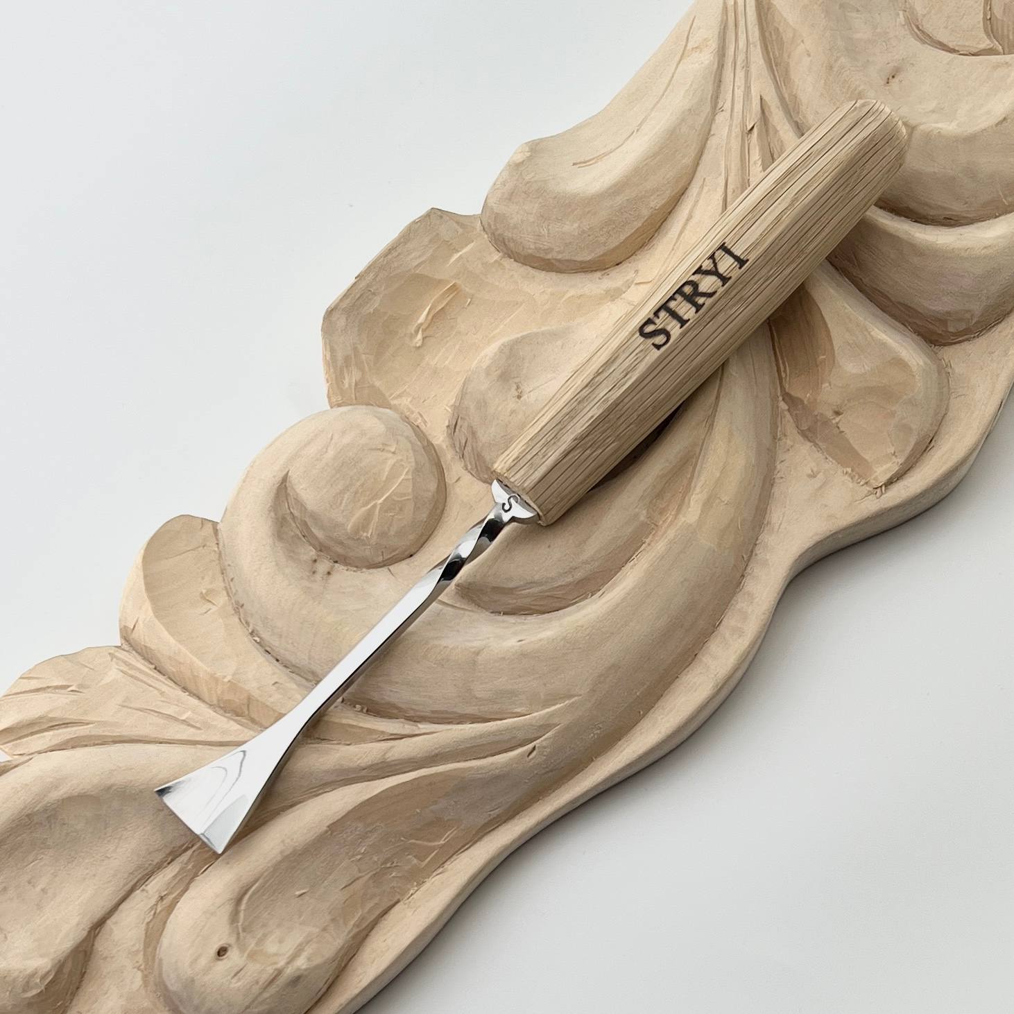 Fishtail Gouge sweep #5 STRYI Maestro for relief carving and detailed carving, NEW line