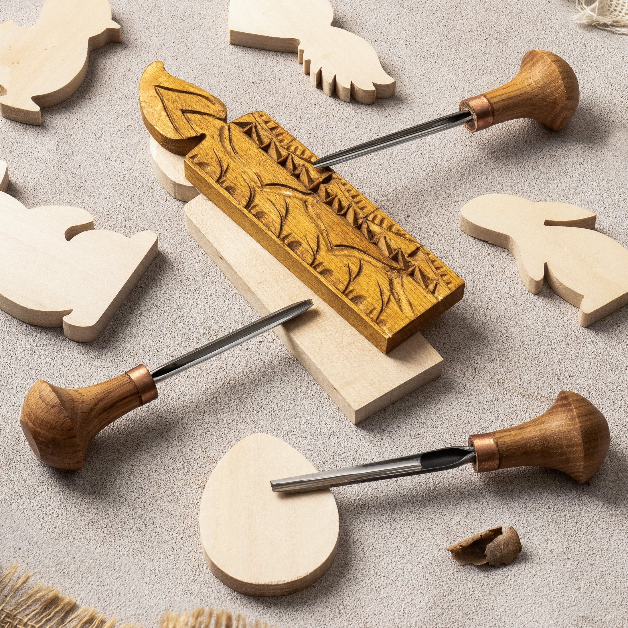 Grundlegendes Holzschnitzfiguren-Werkzeugset, 4-teiliges STRYI-Holzschnitzwerkzeug, Schnitzset, Set zum Schnitzen von Figuren