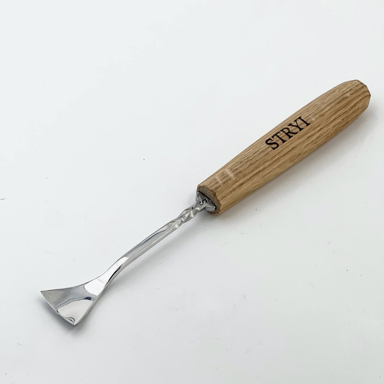 Fishtail Bent Gouge MAESTRO STRYI for finishing 3D carvings and detailing