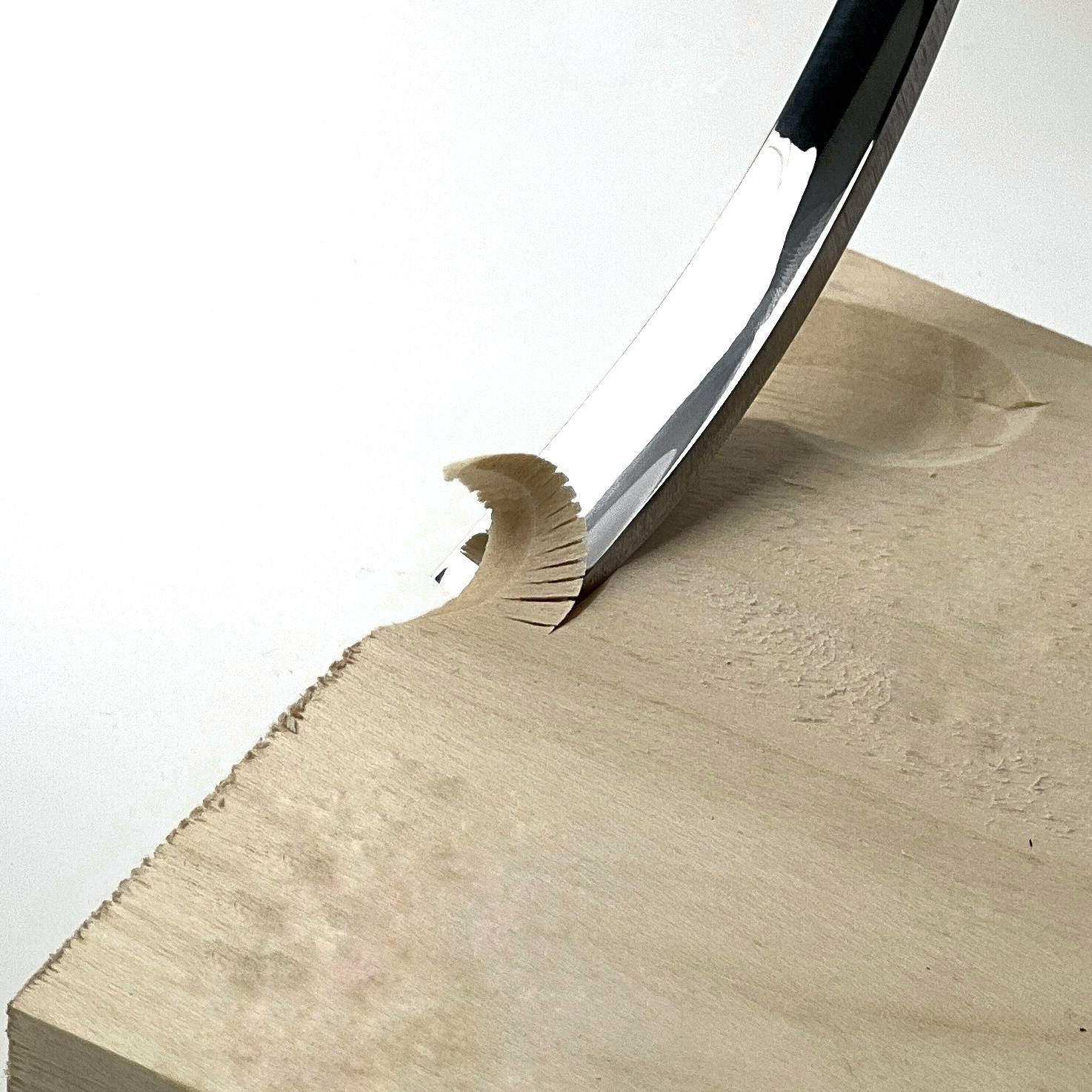 STRYI 10mm Forged Bent Gouge Sweep #5 – Professional Semi-Bent Chisel for Relief Carving