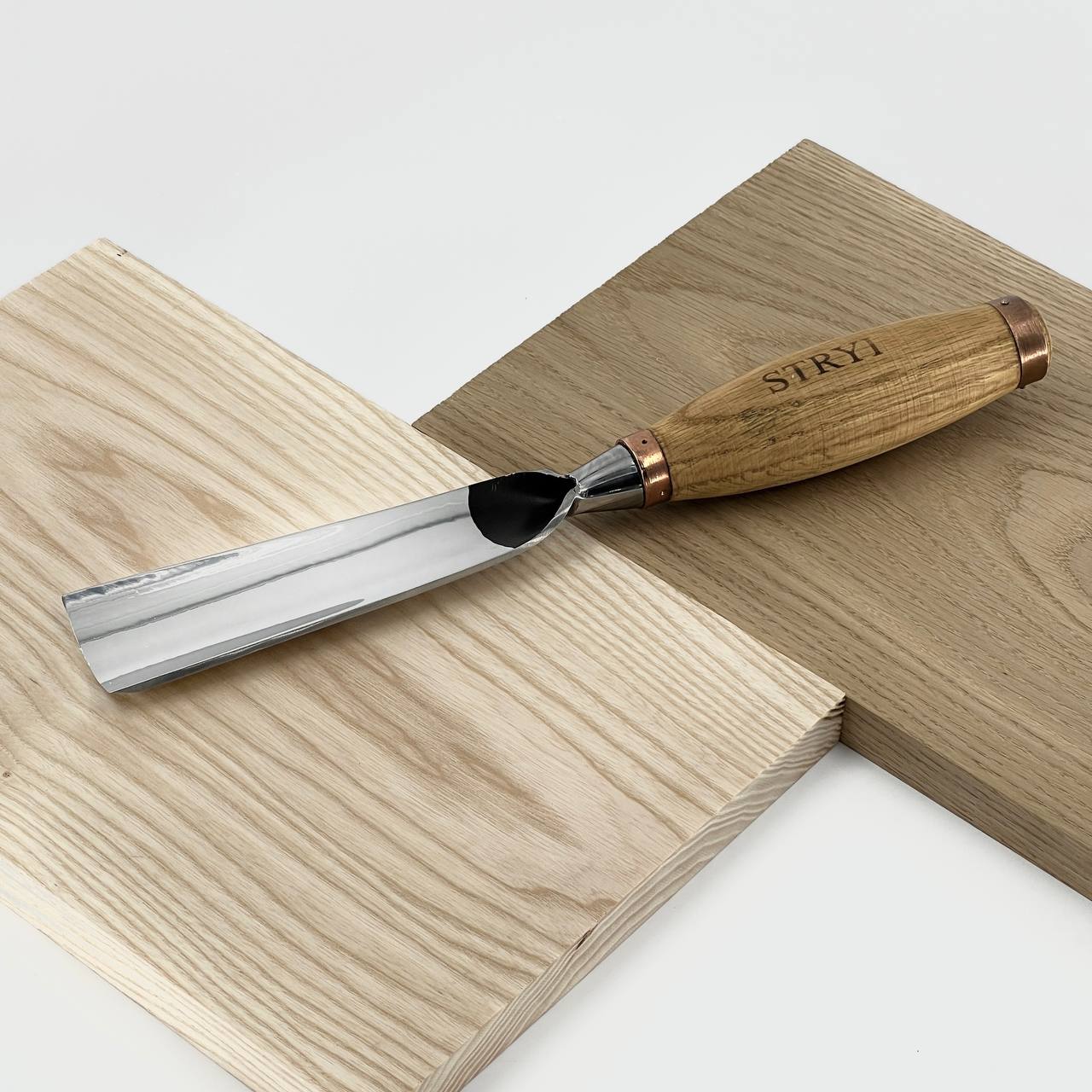 Cincel para escultura grande, perfil 7, gubias resistentes STRYI Profi