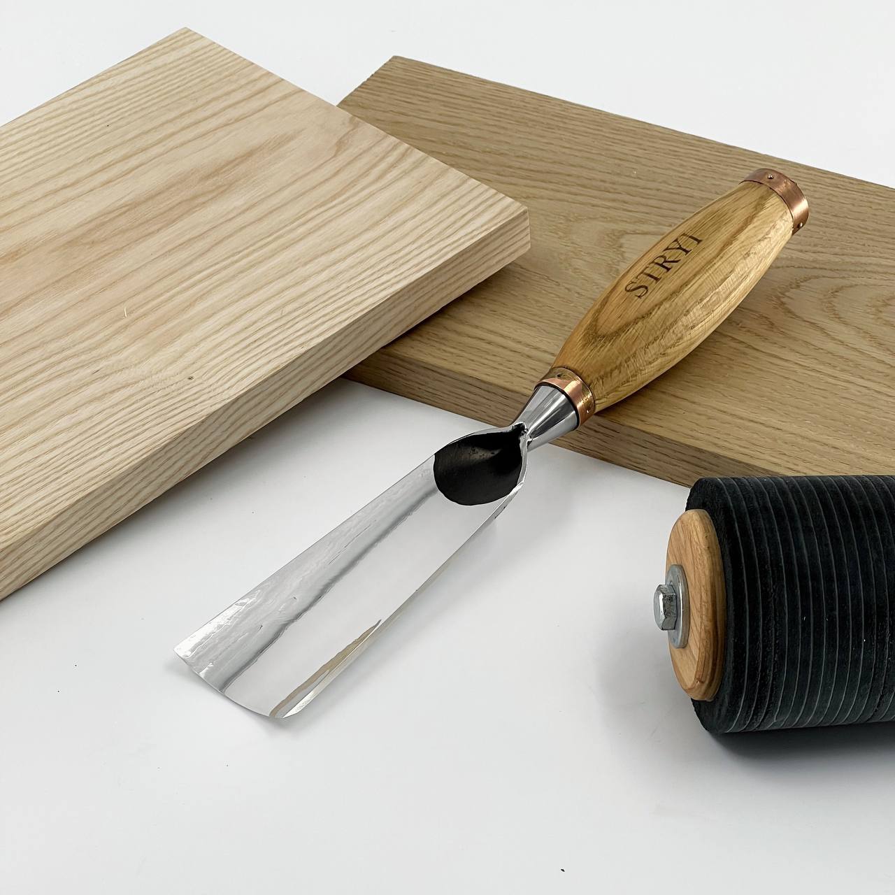 Cincel para escultura grande, perfil 7, gubias resistentes STRYI Profi