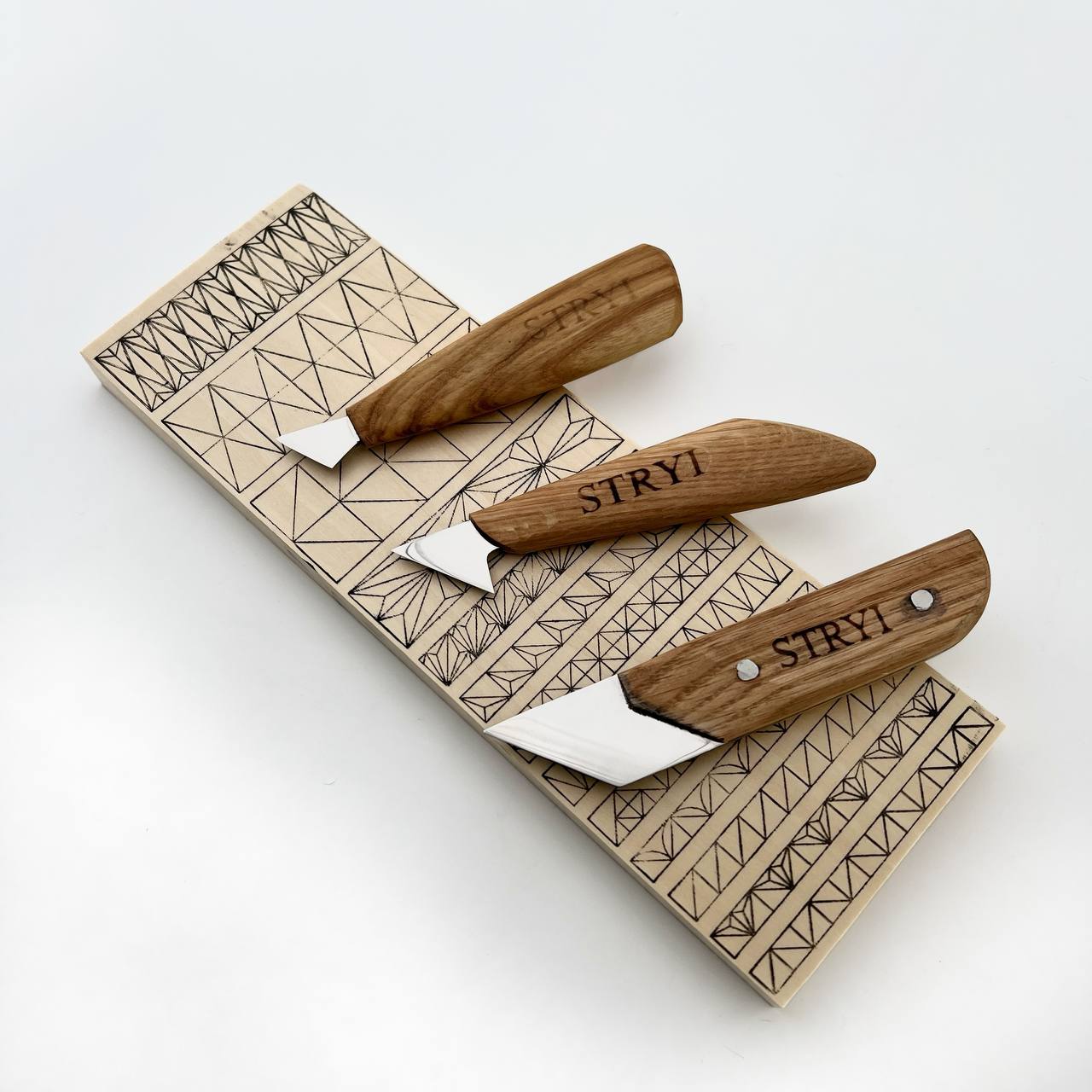 Woodcarving knives set STRYI Start for beginner carver with practicing board
