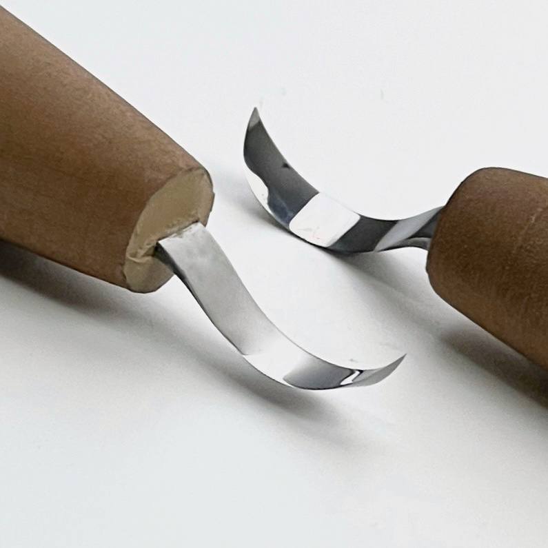 Tiny Carving Hook knife mini STRYI Profi, Detailed carving figurines