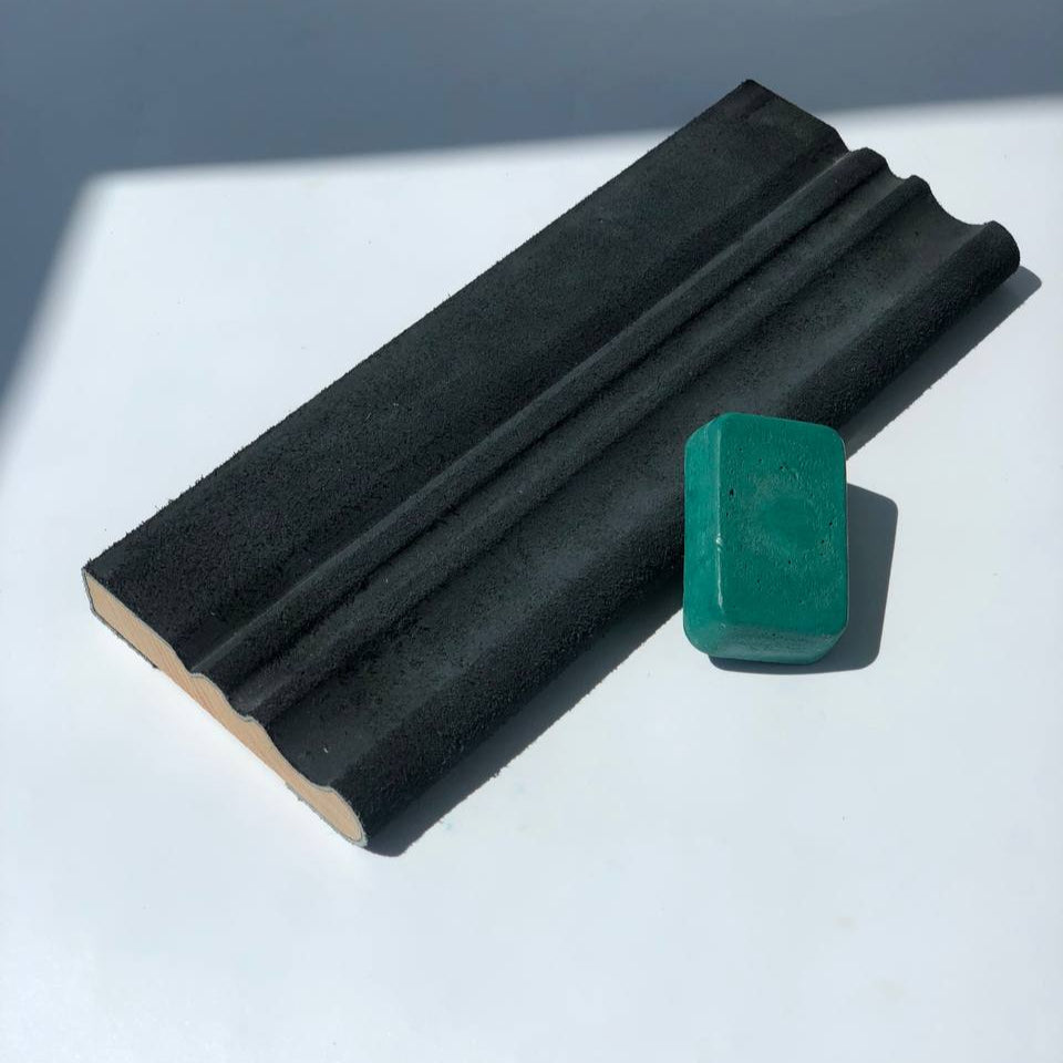 Asa de cuero perfilada de 30 cm para afilar, pulir y acabar cuchillos, cinceles y gubias.