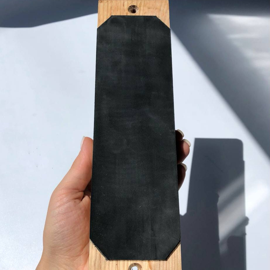 Asa de cuero para afilar, pulir, acabar cuchillos y cinceles rectos