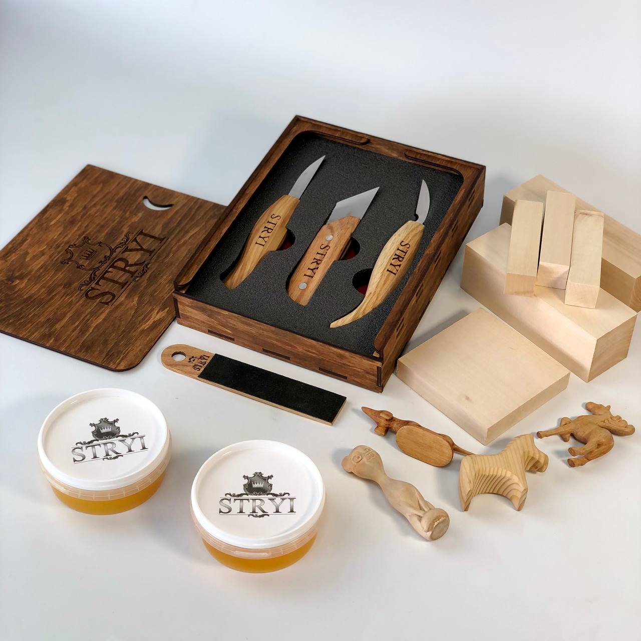 Wood Carving Knives set of 3pcs STRYI Profi in Storage Wooden Box
