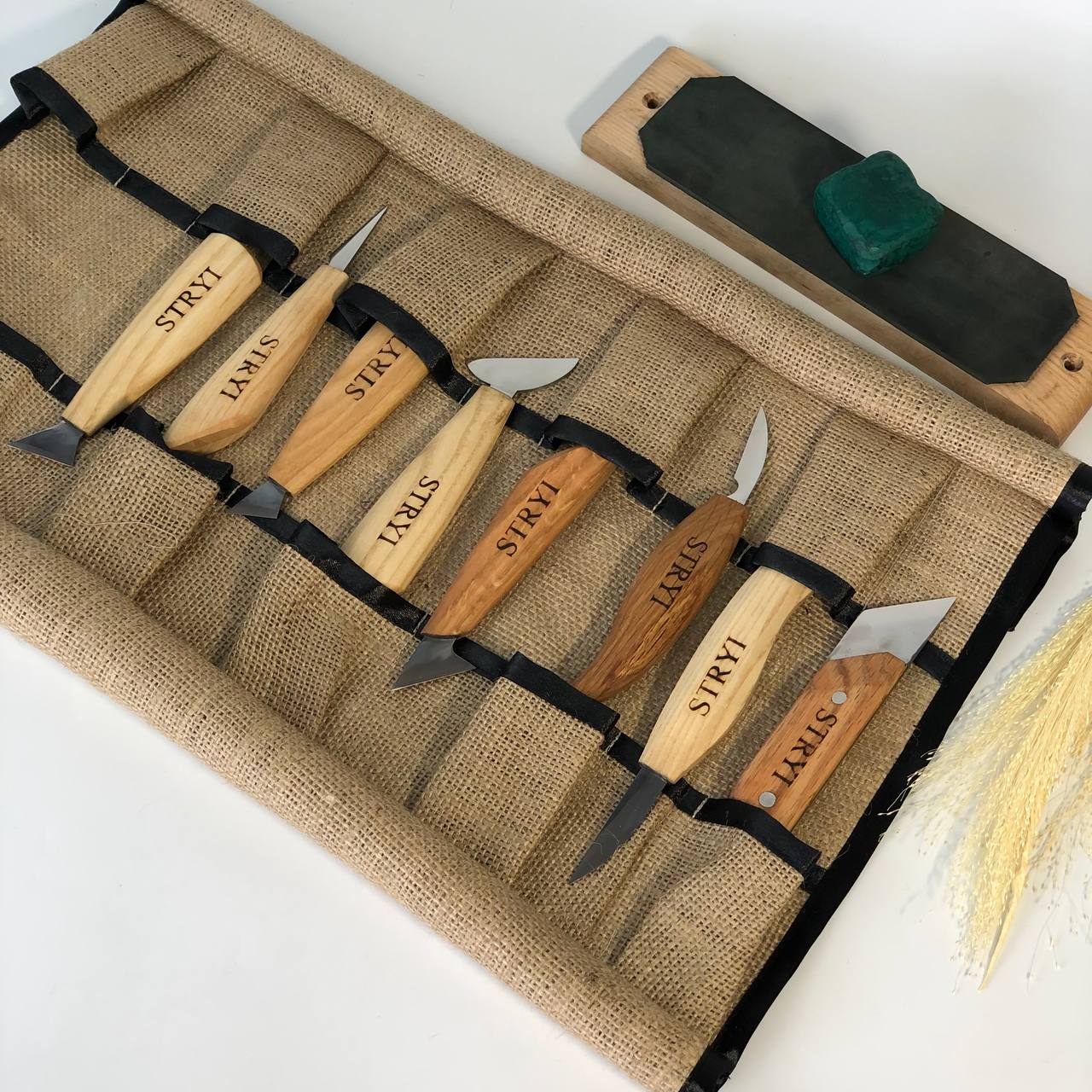 Woodcarving Knives set STRYI Profi of 8pcs for woodcarver, Carving kit, Carving Knives