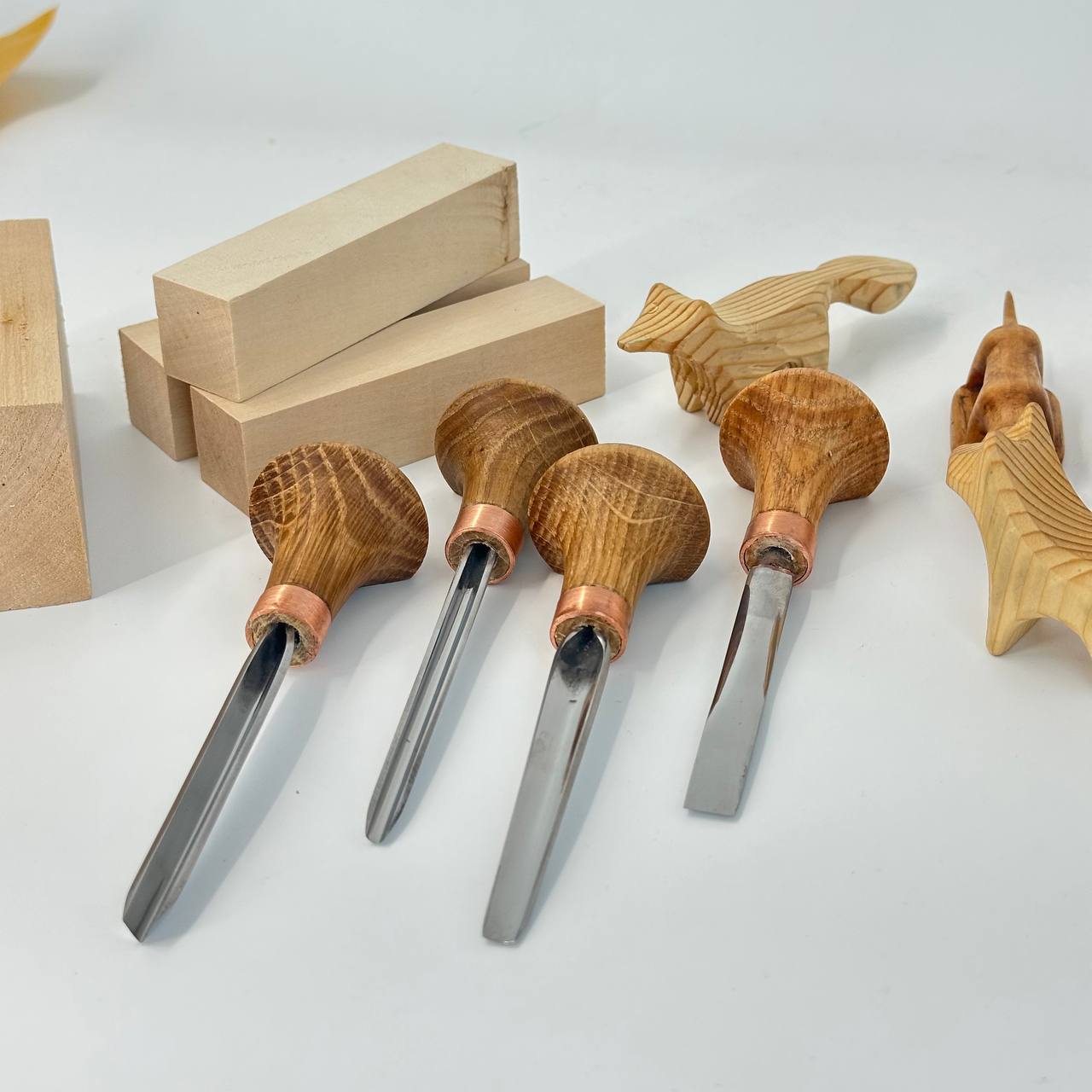 Wood Carving toolset of 4 pcs in roll-case STRYI, Whittling figurines
