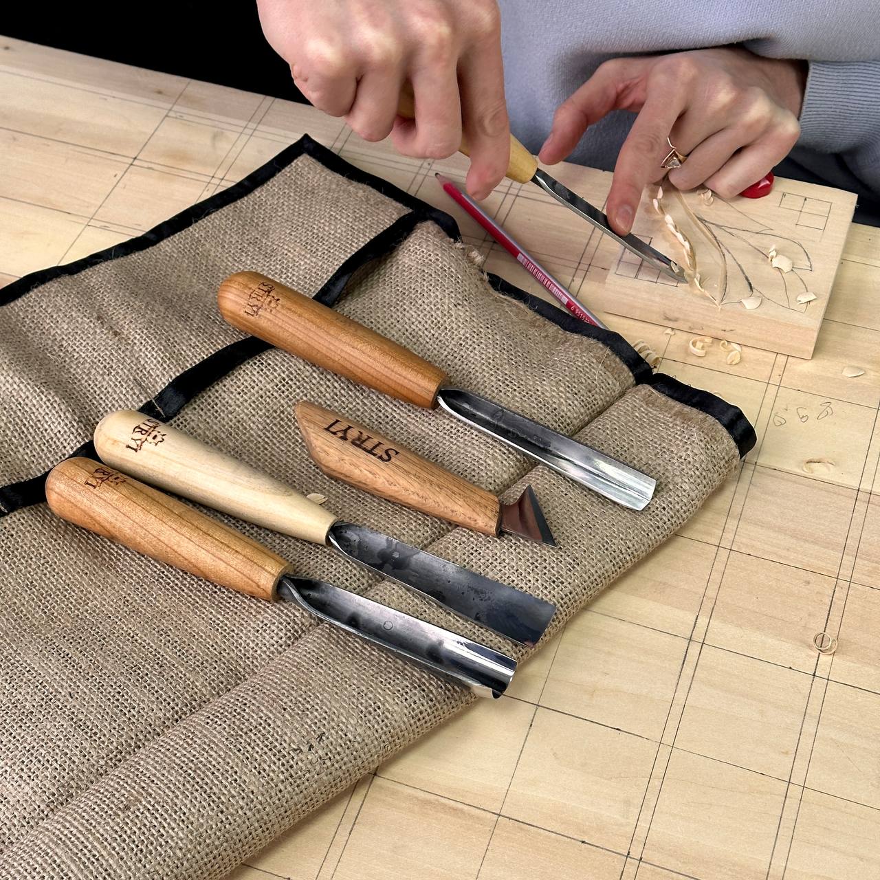 Wood carving kit for relief carving 5pcs