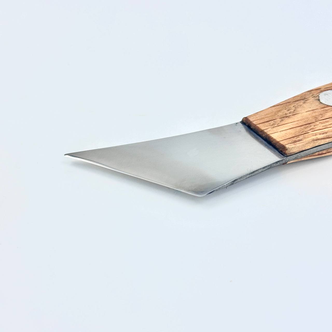 Gemustertes Schnitzmesser für Holzschnitzerei 40mm STRYI Profi, Schnitzmesser, Sloydmesser, Messer für Holzschmuck
