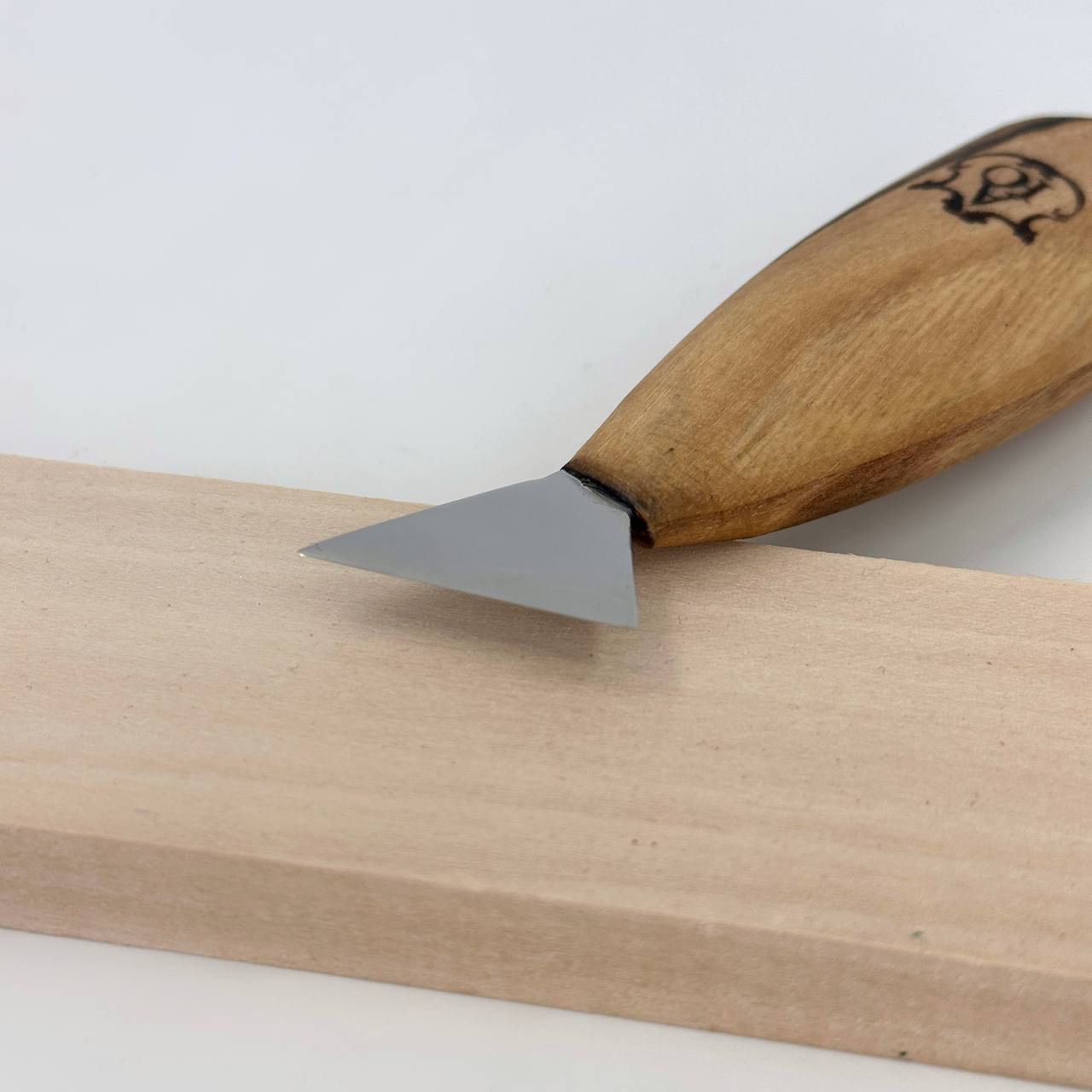 Knife for Сhip carving 25mm (1 in) STRYI Profi, Triangle knife for geometric carvings, Childrens knife for carving