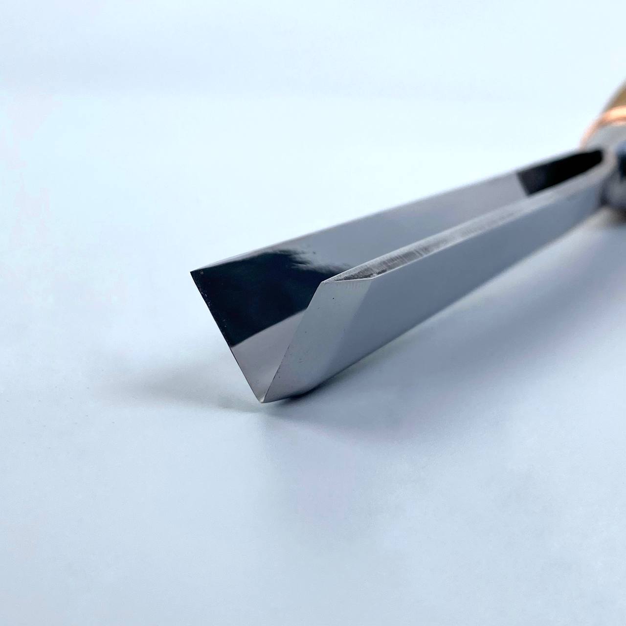 Large sculpture chisel, V-tool 60 degrees 15mm, Heavy-duty gouge STRYI Profi, Wood carving chisel