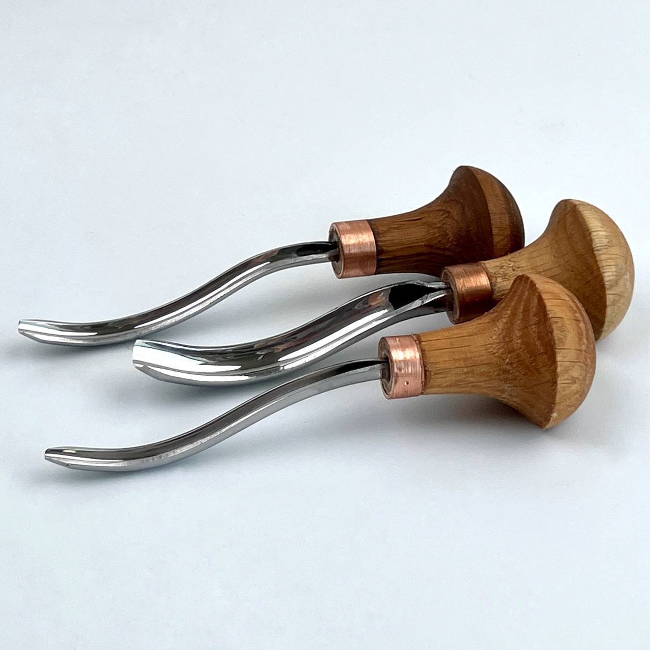 Palm carving bent gouge sweep #9 STRYI Profi , linocutting tool, burins STRYI, palm tool, detailing knife