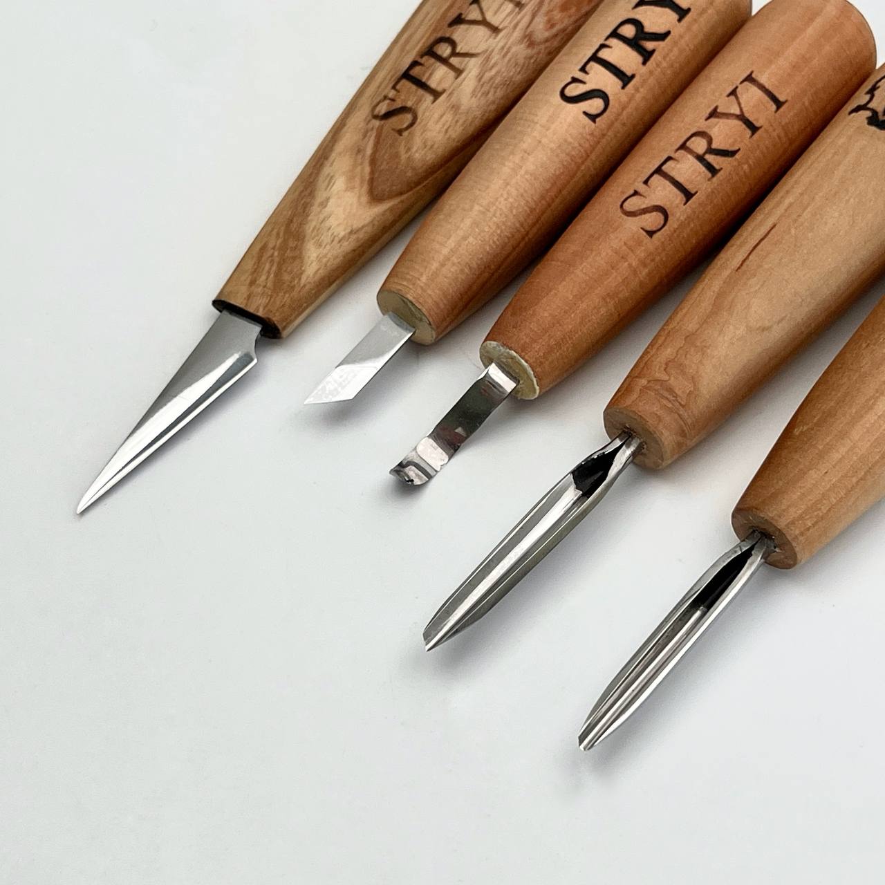 Wood carving kit of tiny sized chisels STRYI Profi, Whittling figurines, Knives set