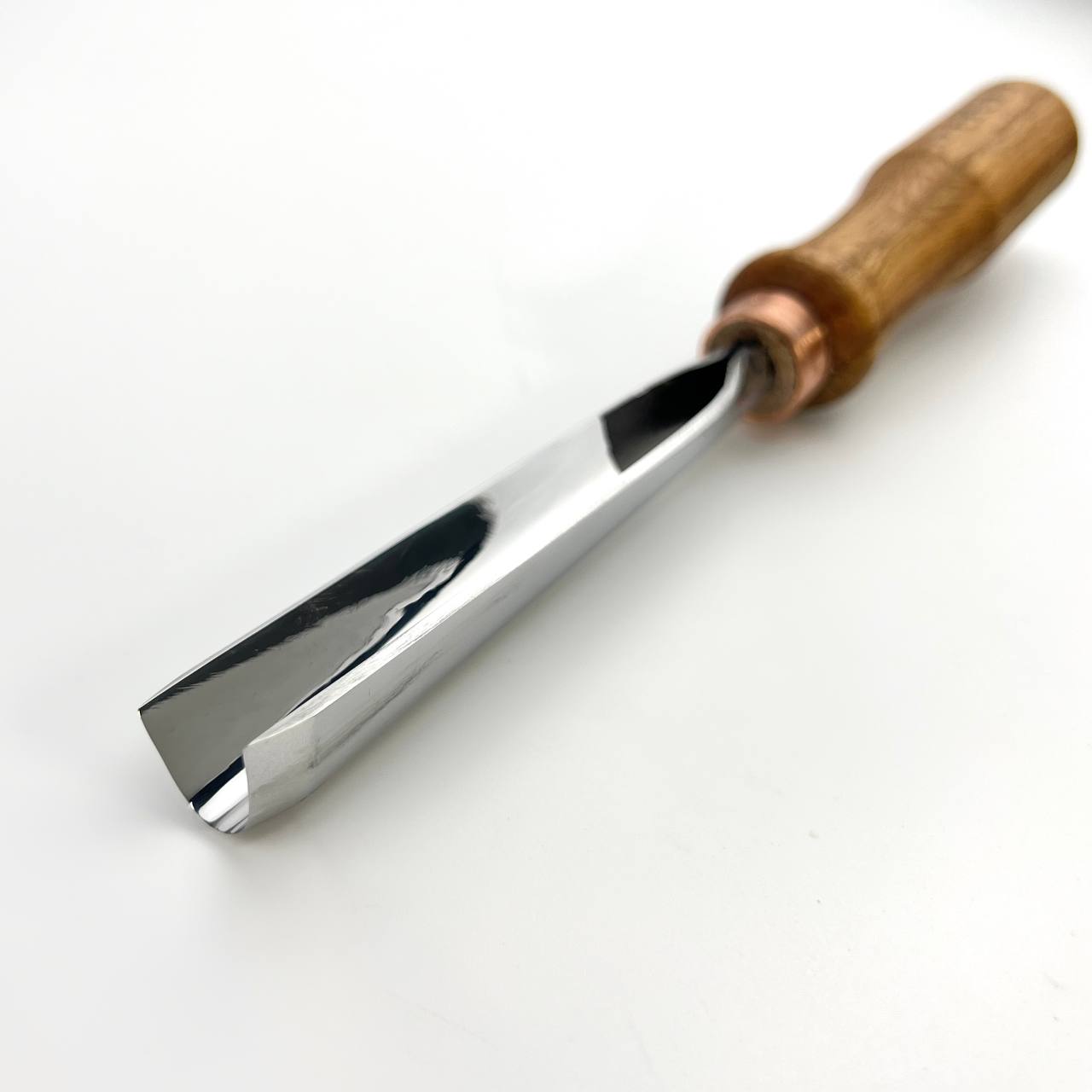 Soft V-Chisel for relief carving, sculpting and texturing