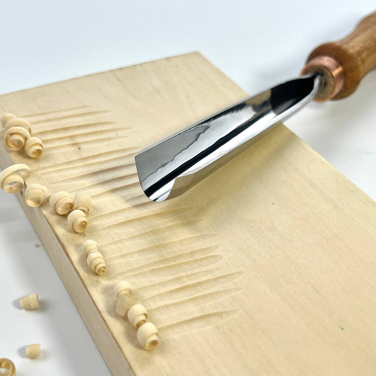 Soft V-Chisel for relief carving, sculpting and texturing