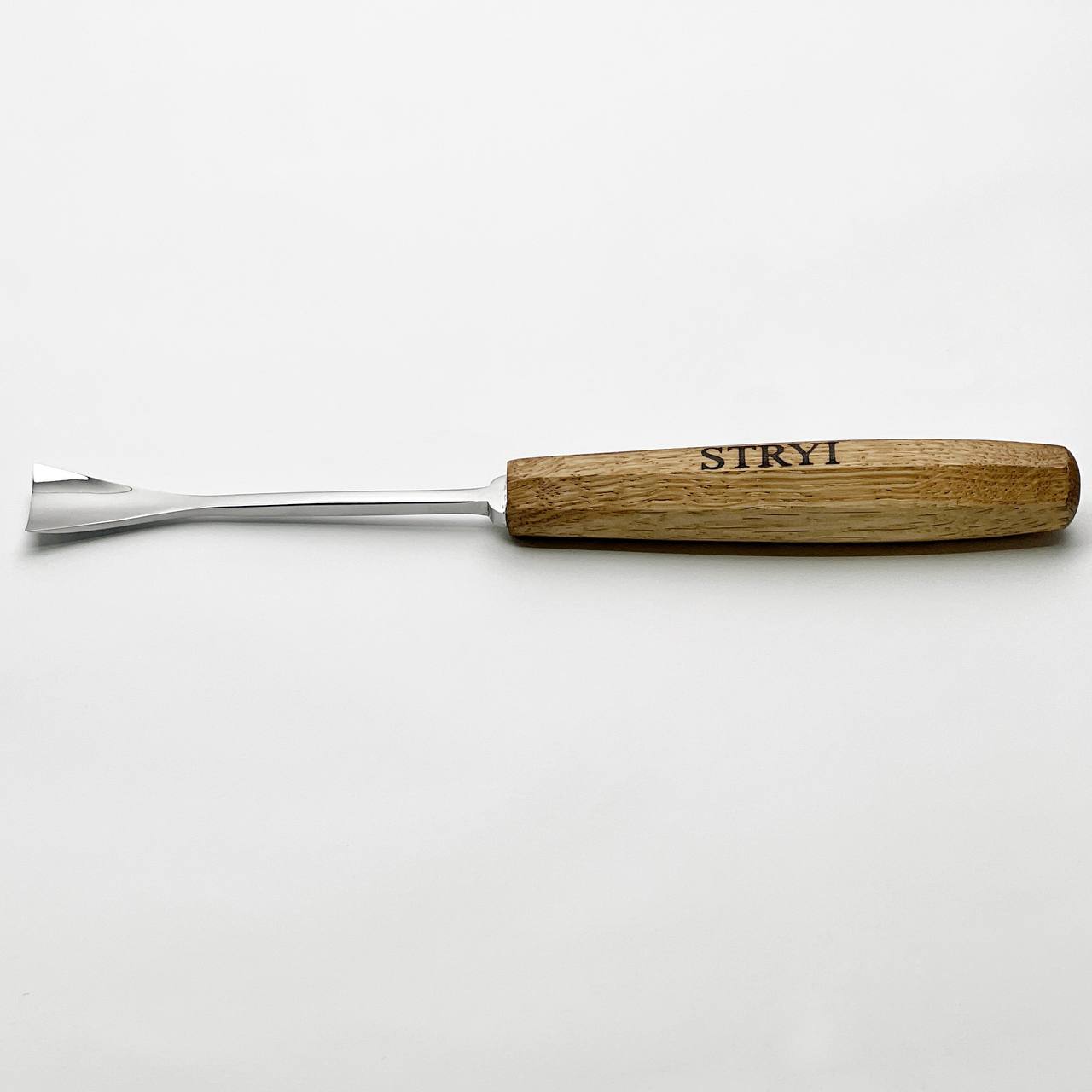 Fishtail Gouge STRYI Maestro for relief carving and detailed carving