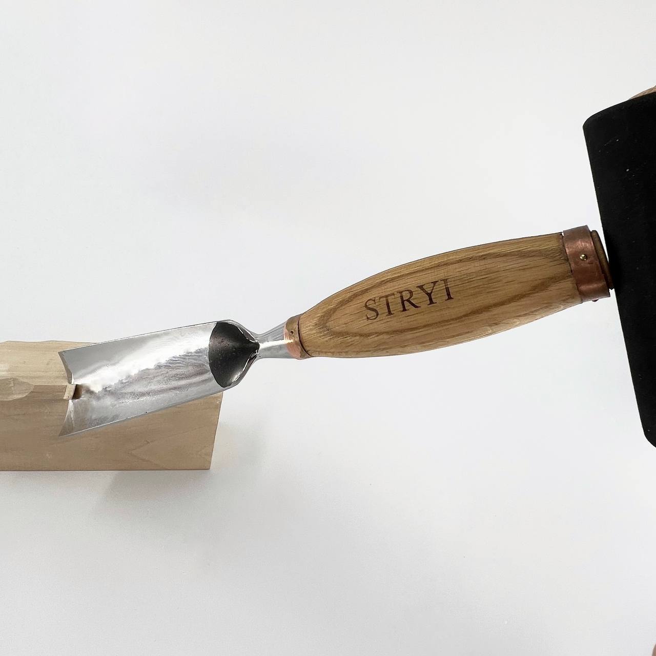 Cincel para escultura grande, perfil 7, gubias resistentes STRYI Profi