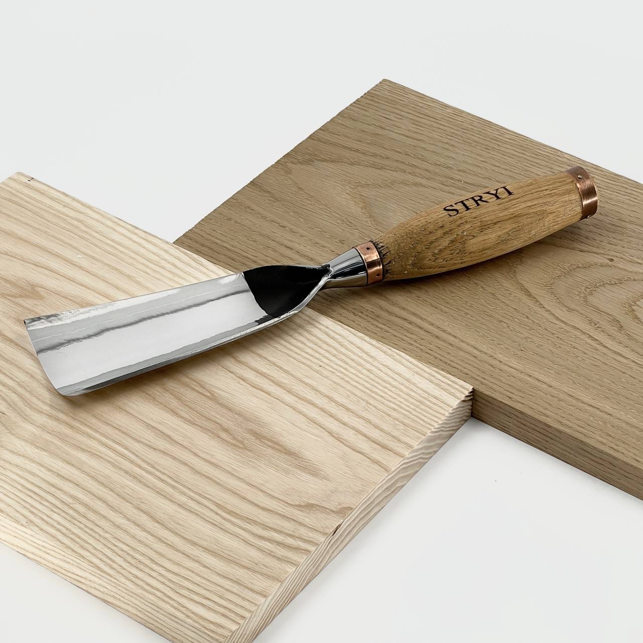 Cincel para escultura grande, perfil 7, gubias resistentes STRYI Profi