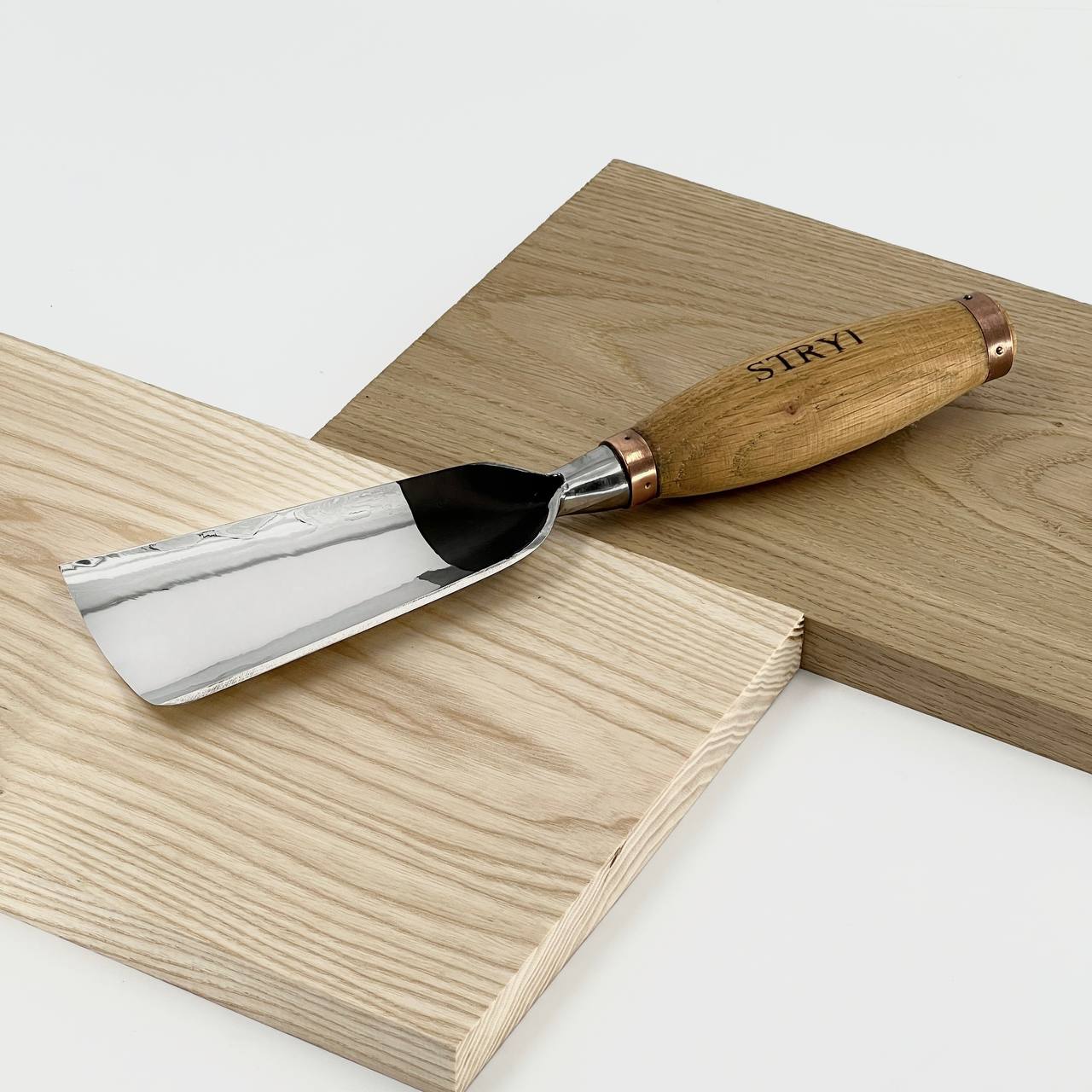 Cincel para escultura grande, perfil 7, gubias resistentes STRYI Profi