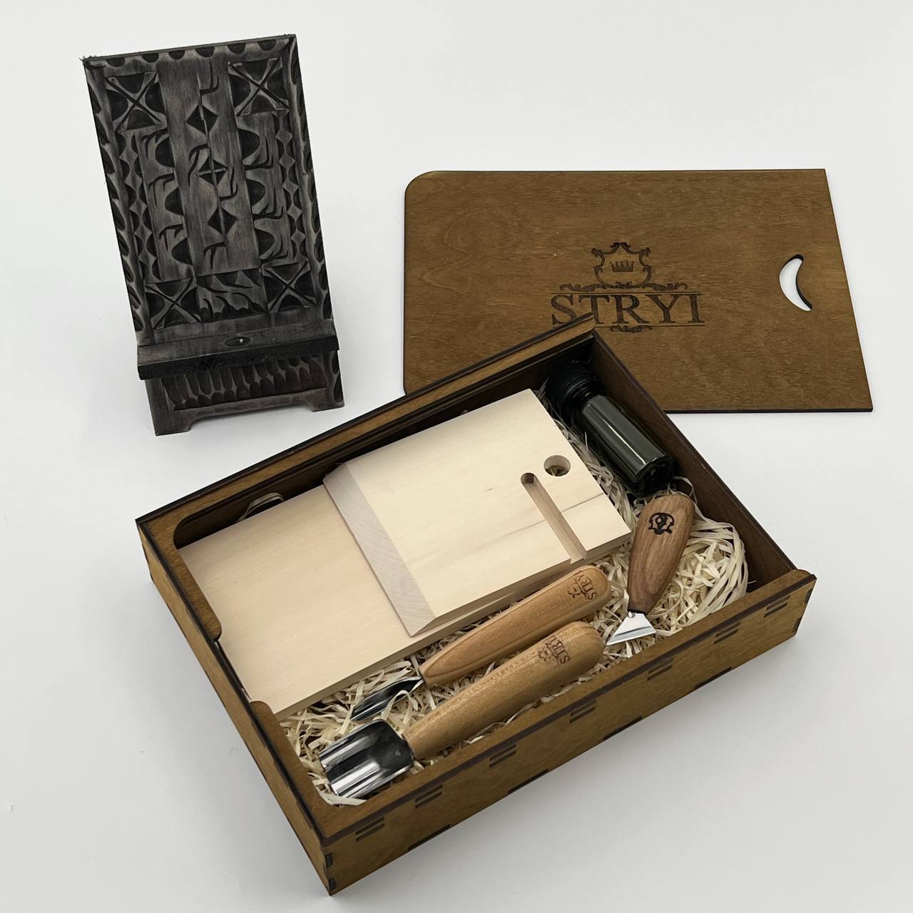 📱 DIY Wood Carving Kit: Mobile Phone Stand, Craft kit, Gift box for everyone