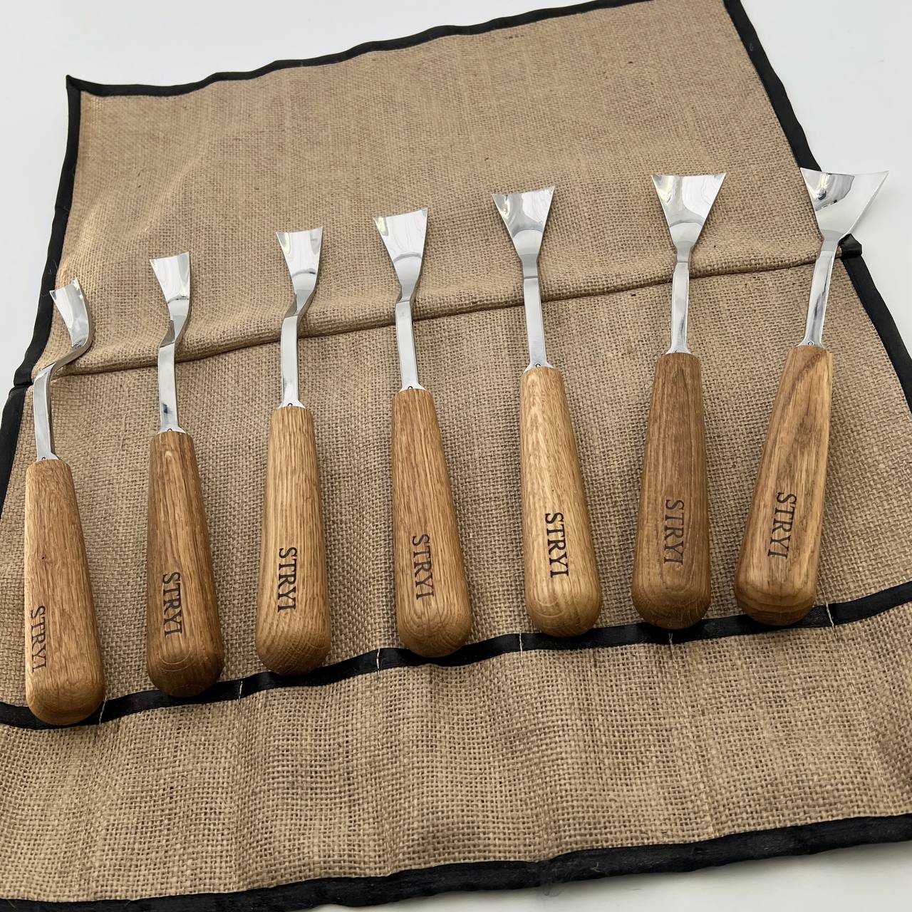 STRYI Maestro Large Bent Gouge for Relief carving, Spoons and Bowl Carving, Furniture making