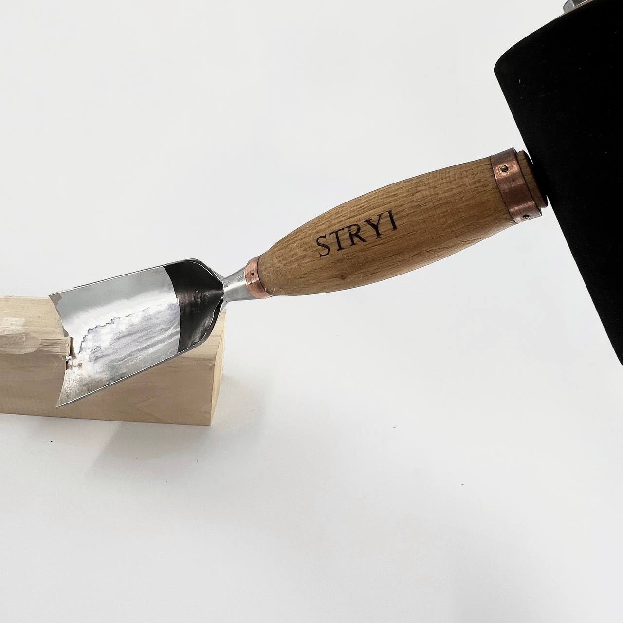 Cincel para escultura grande, perfil 7, gubias resistentes STRYI Profi