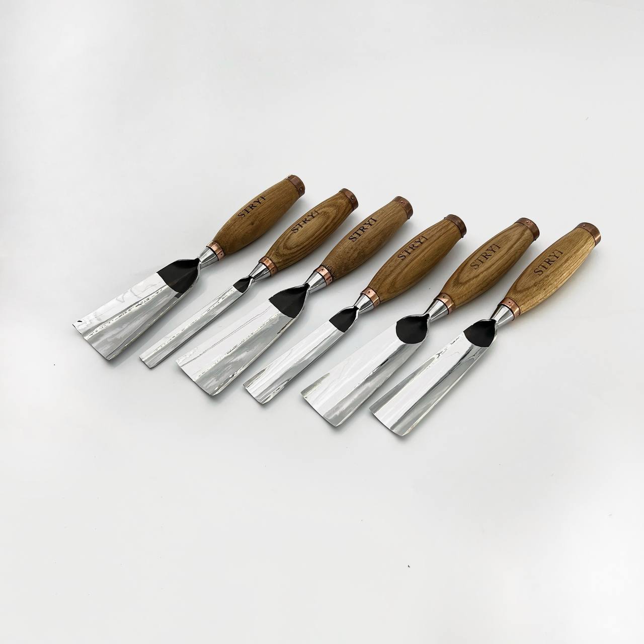 Cincel para escultura grande, perfil 7, gubias resistentes STRYI Profi