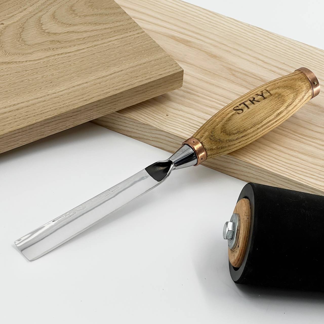 Cincel para escultura grande, perfil 7, gubias resistentes STRYI Profi