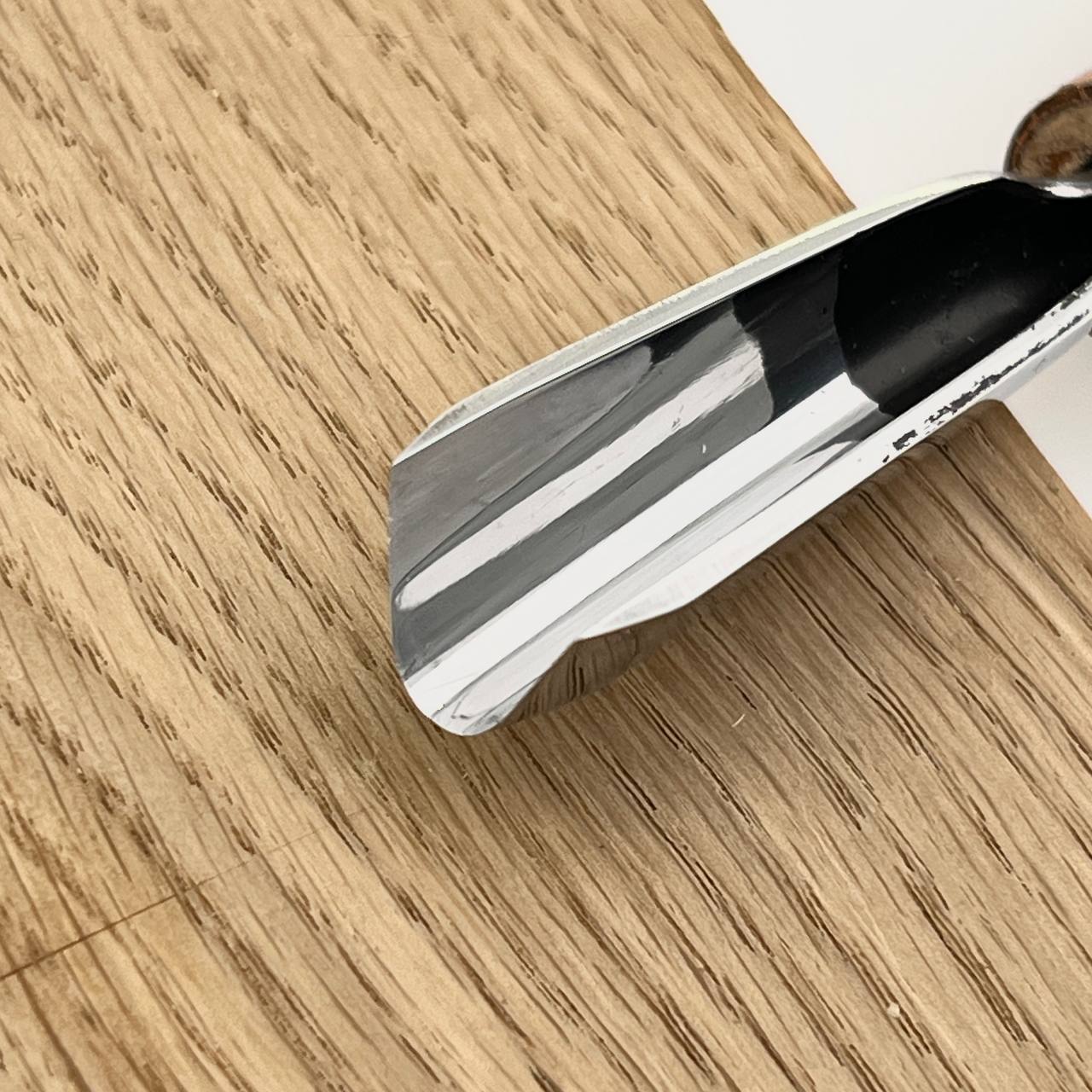 Short Palm U-Gouge for relief carving and texturing, Soft V-tool for carving