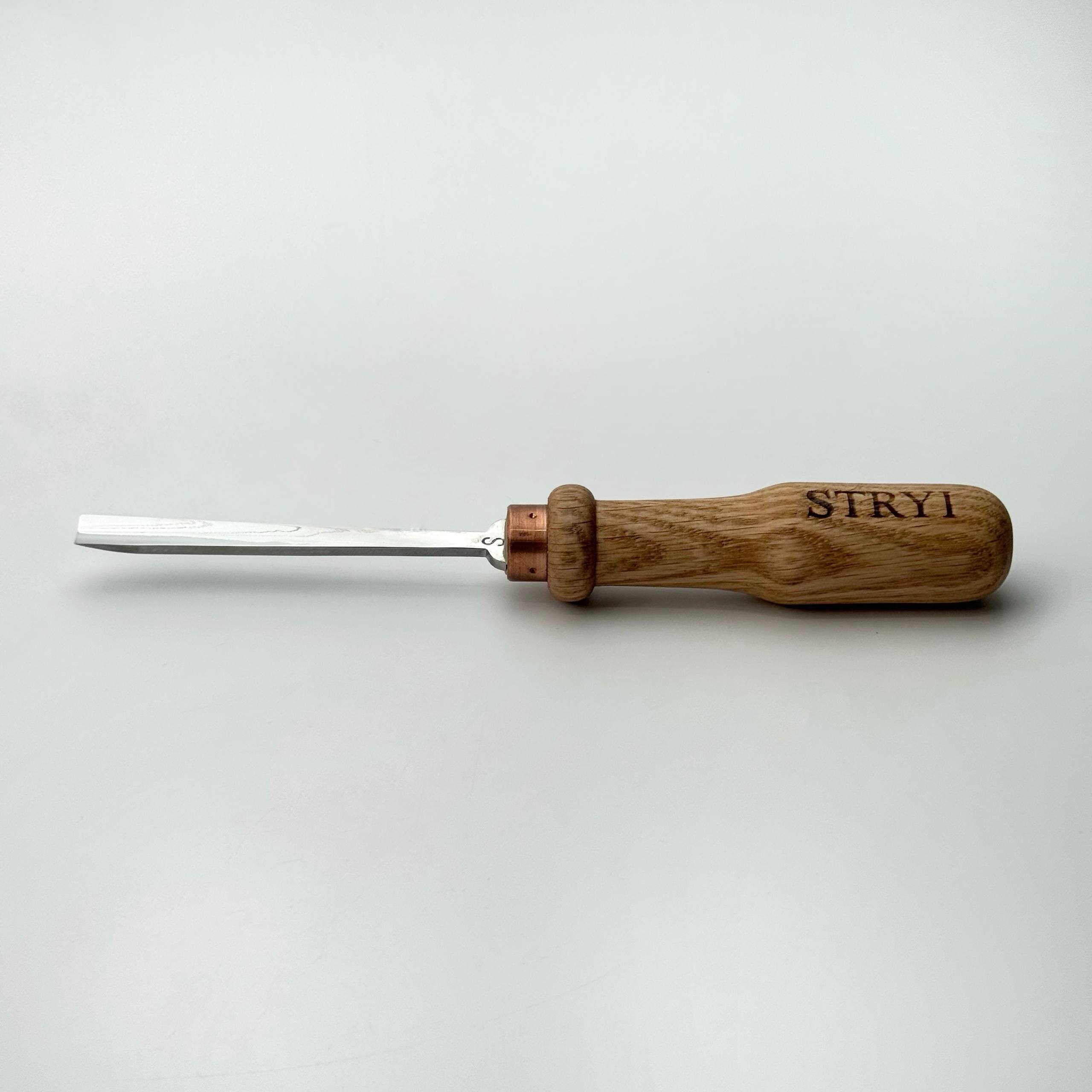Forged Gouge STRYI Sweep #5: Precision for Deep Relief