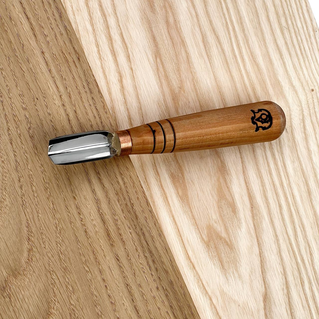 V-parting short chisel straight-beveled STRYI-AY Profi for chip carving, V-shaped chisels, V-tools