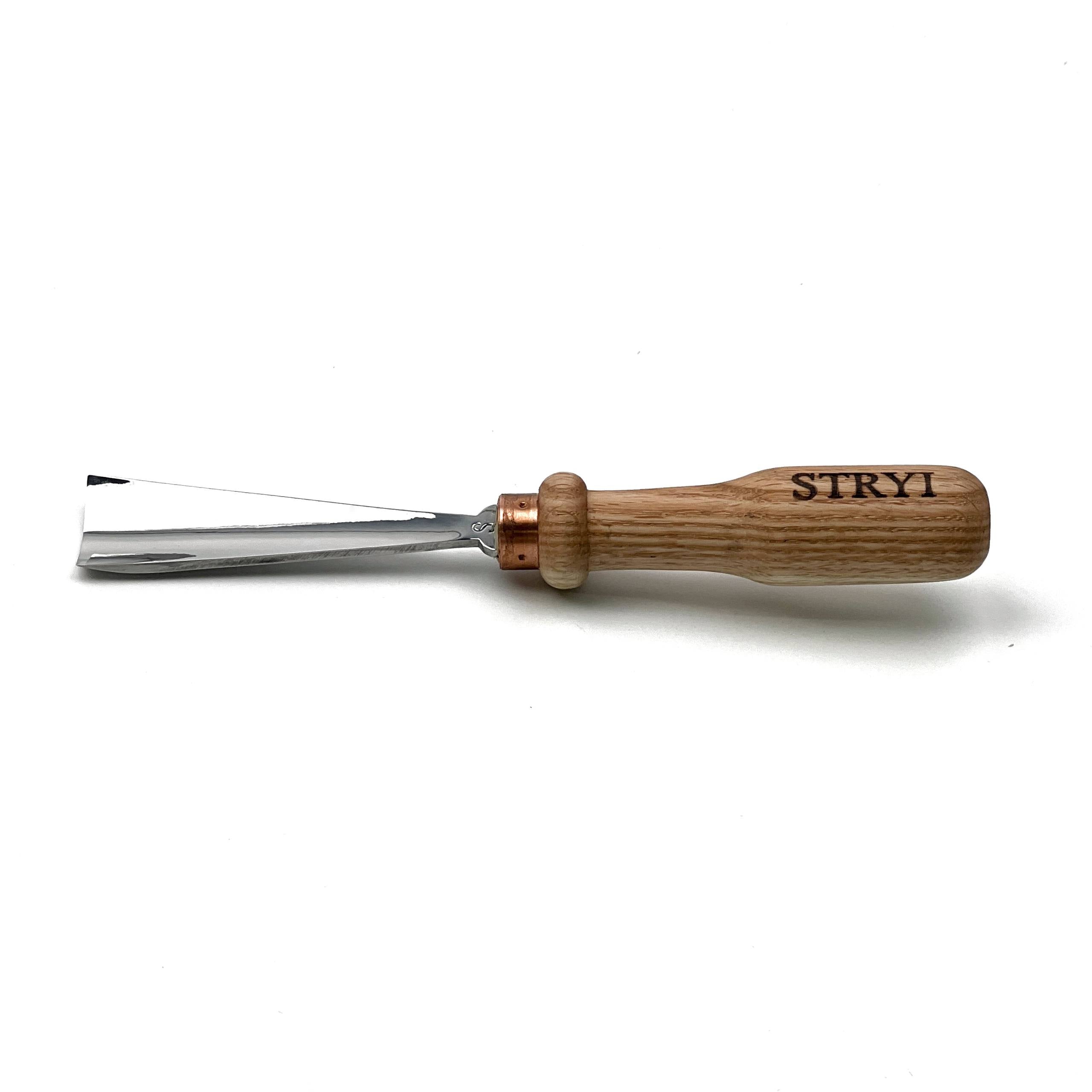 Forged Gouge Sweep #7: The Essential Tool for Organic Shapes