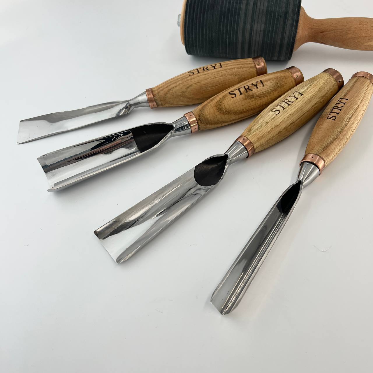Sculpture tools set STRYI Profi 4pcs, Wood carving kit of Heavy-duty chisels, Sculpture gouges, Forged hand tools for Sculpting woodworking