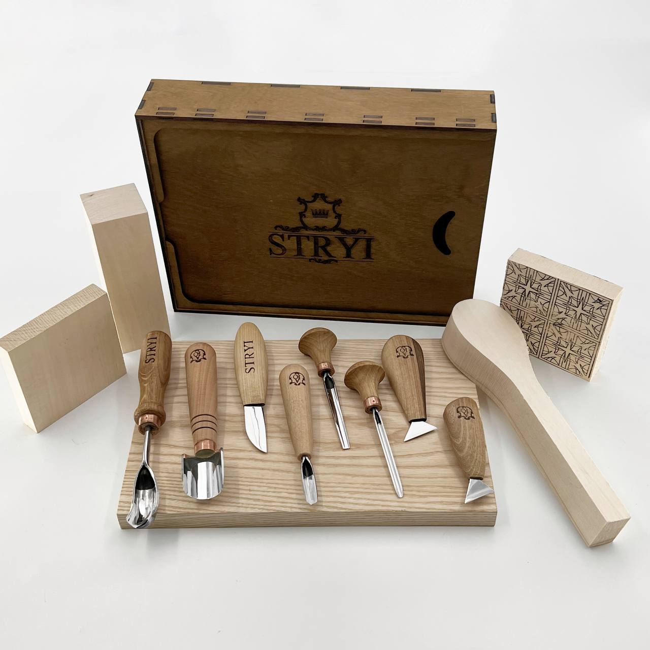 Vielseitiges Holzschnitzset STRYI Profi 12-tlg. Geschenk zum Schulabschluss, Kostenlose Videoanleitung