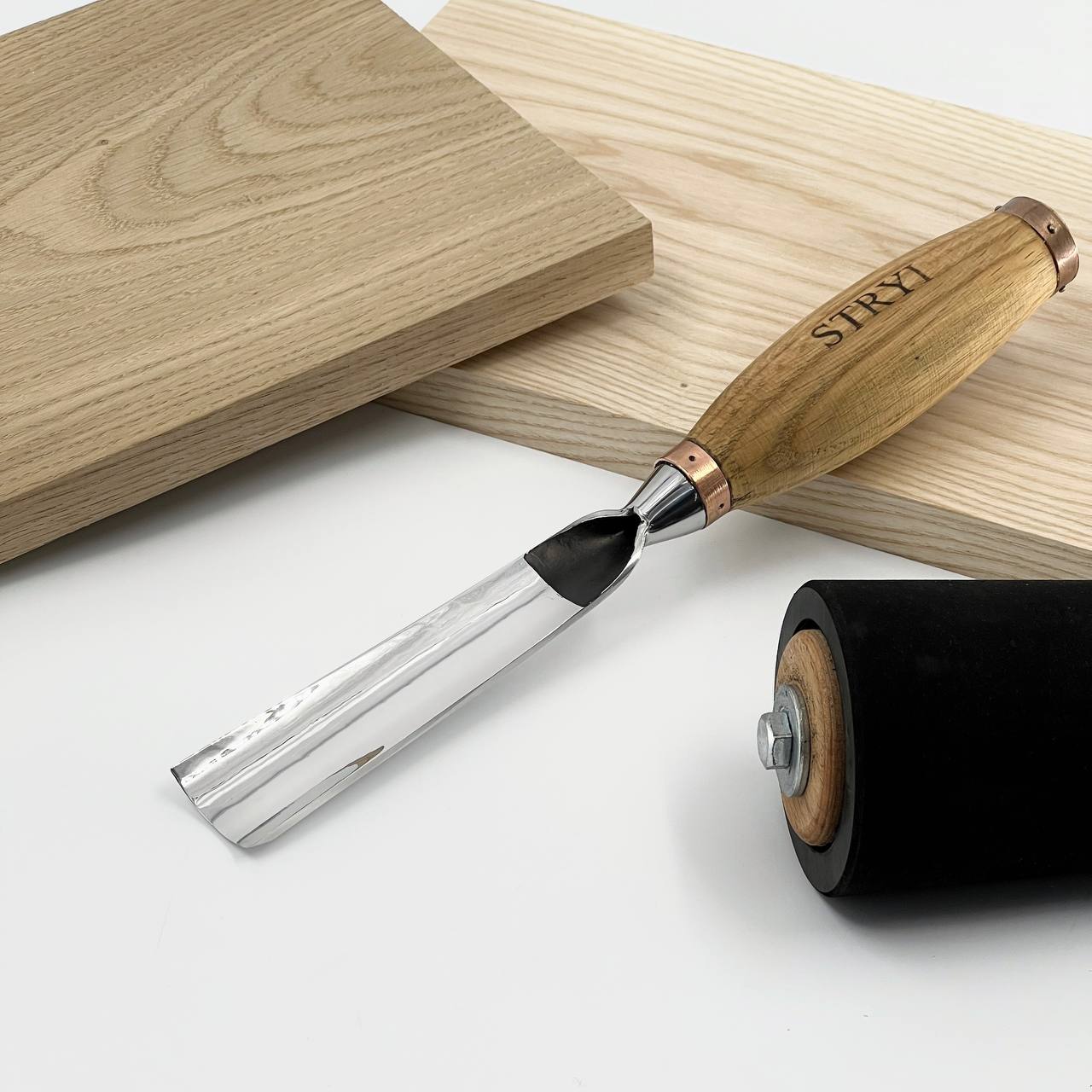 Cincel para escultura grande, perfil 7, gubias resistentes STRYI Profi