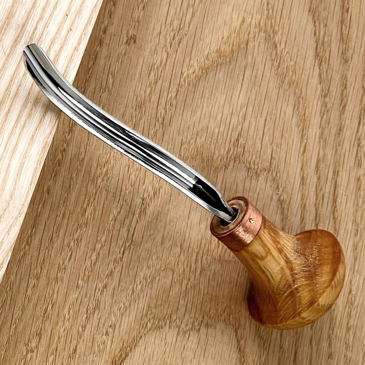 Palm carving bent gouge sweep #9 STRYI Profi , linocutting tool, burins STRYI, palm tool, detailing knife