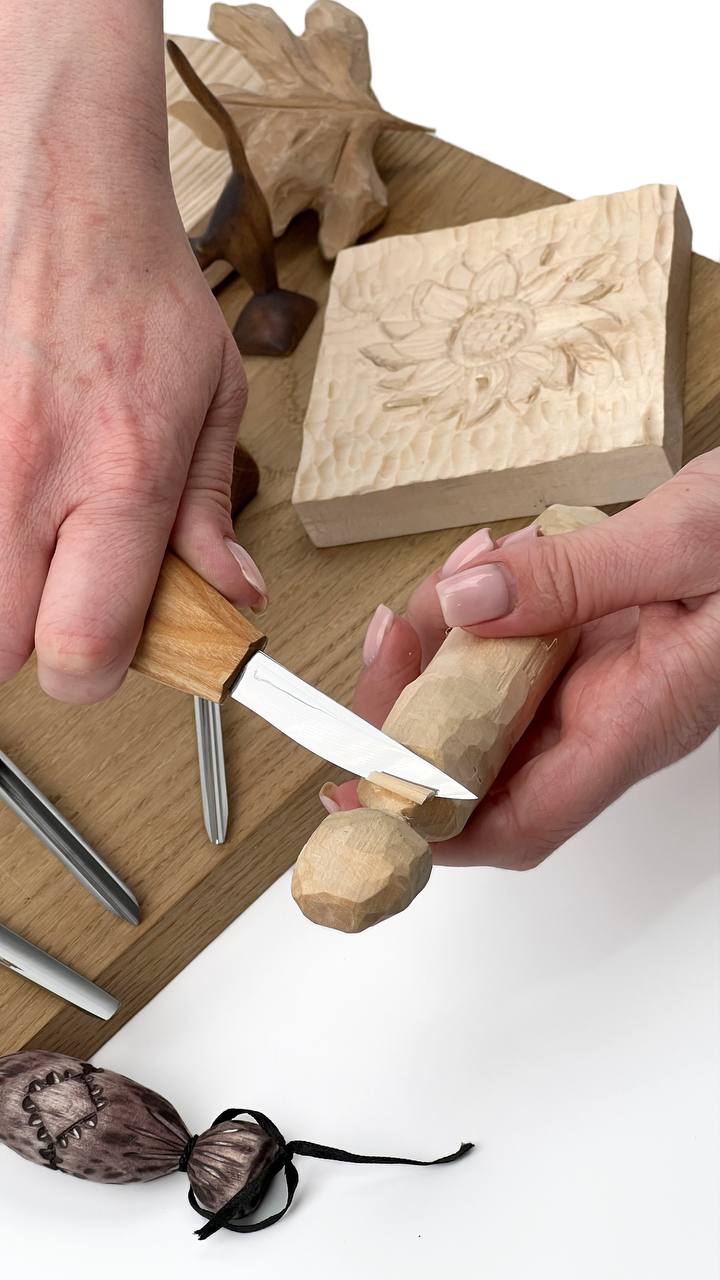 Grundlegendes Holzschnitzfiguren-Werkzeugset, 4-teiliges STRYI-Holzschnitzwerkzeug, Schnitzset, Set zum Schnitzen von Figuren