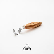 Laden Sie das Bild in den Galerie-Viewer, Spoon hook knife 30mm STRYI Profi bowl and Kuksa carving, Hook knife, Spoon carving knife