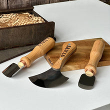 Laden Sie das Bild in den Galerie-Viewer, 3-Piece Leatherworking Knife Set for Professional Leather craft
