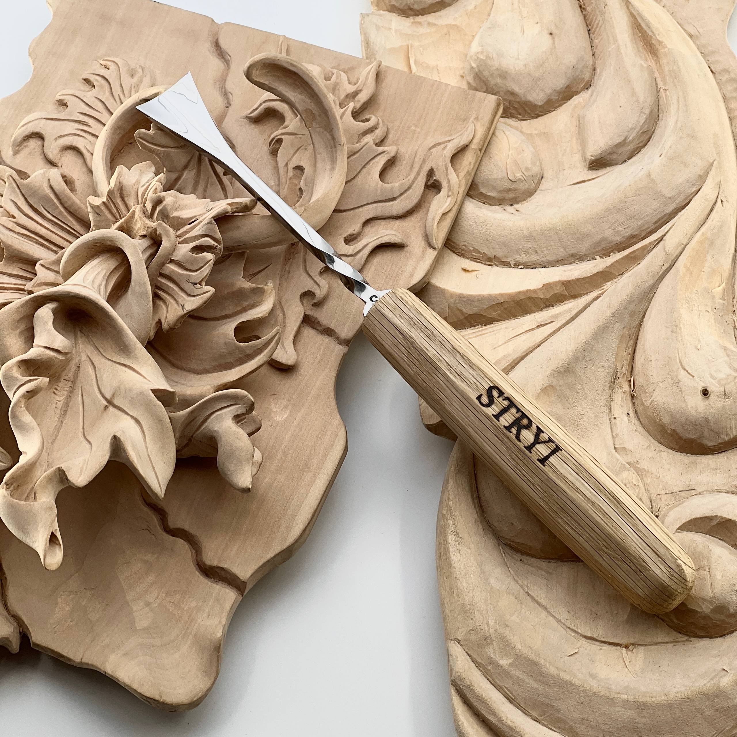 Fishtail Gouge sweep #5 STRYI Maestro for relief carving and detailed carving, NEW line