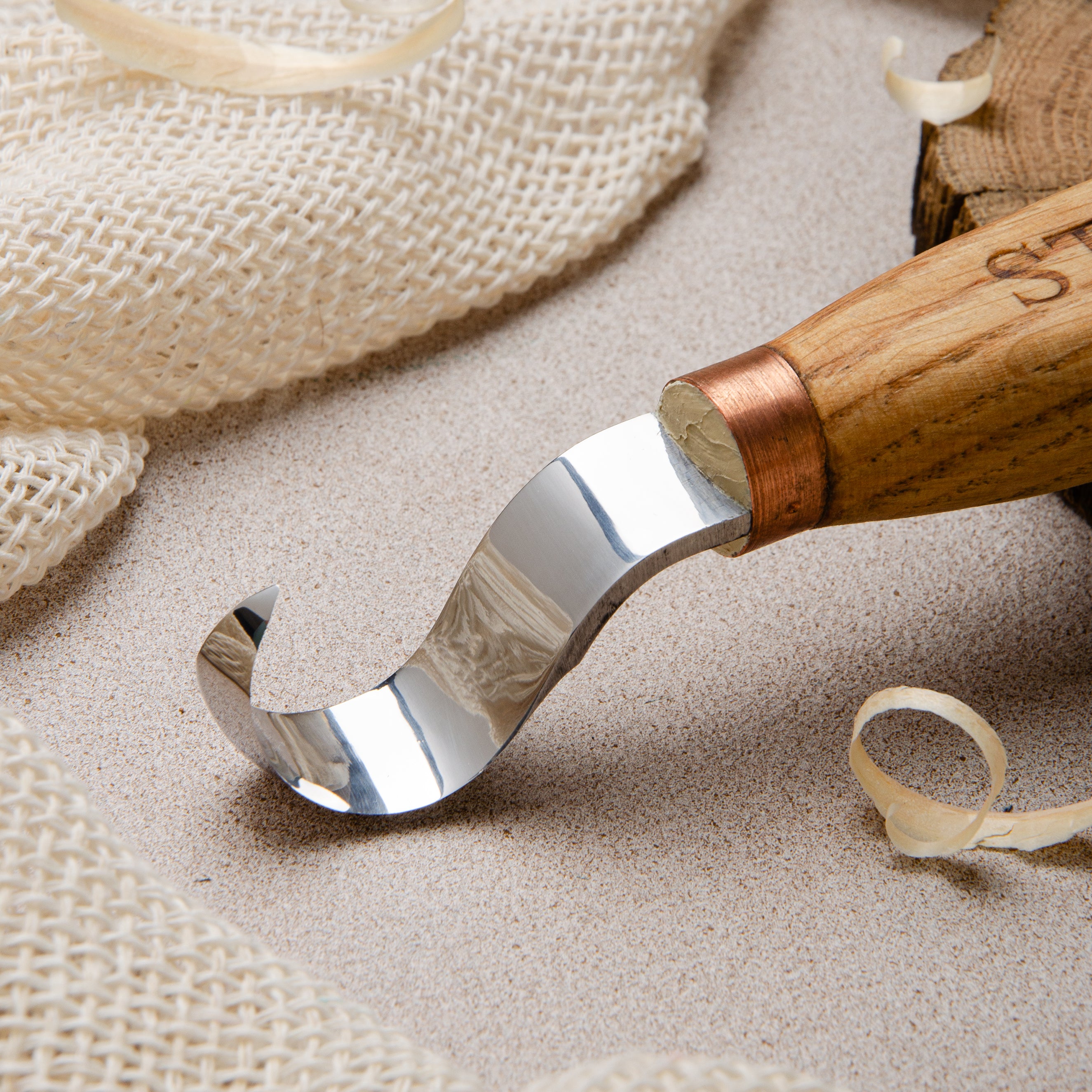 Löffelschale und Kuksa Schnitzhakenmesser, Scharfes Hakenmesser 25mm STRYI Profi, Löffelmesser, Schalenmesser, Kuksa Meißel, Handgeschmiedetes Werkzeug