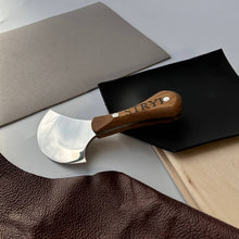 Load image into Gallery viewer, Premium Head Knife for Leatherworking: STRYI Profi, art. 181014
