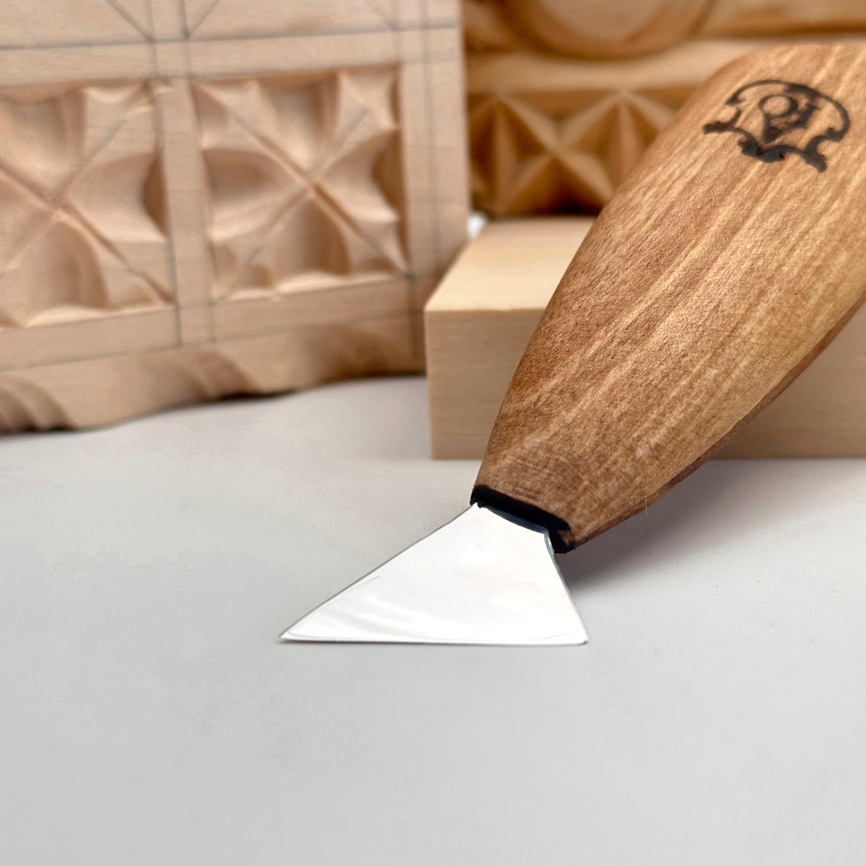 Knife for Сhip carving  25mm (1 in) STRYI Profi, Triangle knife for geometric carvings, Childrens knife for carving