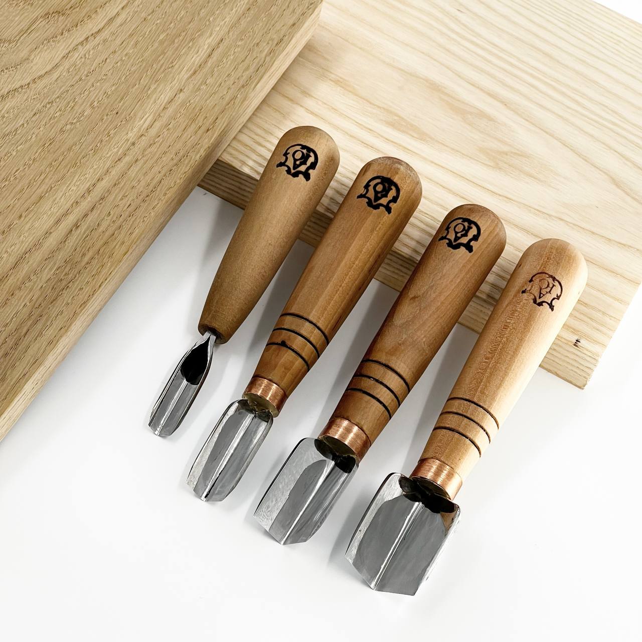 V-parting short chisel straight-beveled STRYI-AY Profi for chip carving, V-shaped chisels, V-tools