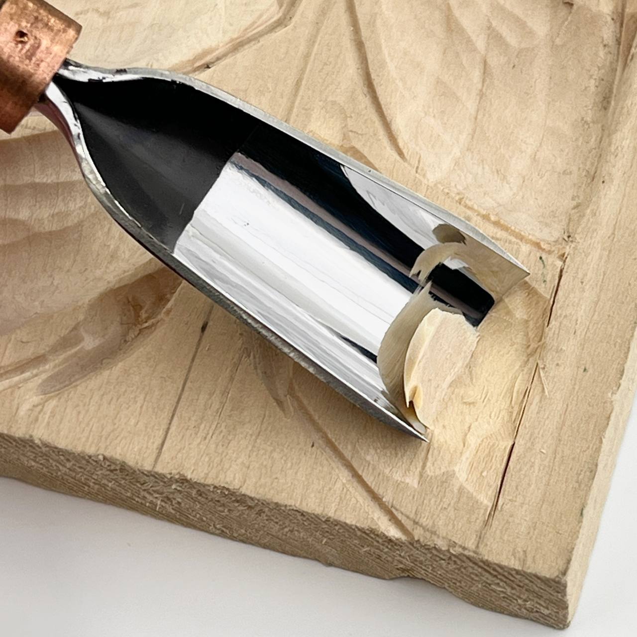 Short Palm Rounded Gouge for relief carving and texturing