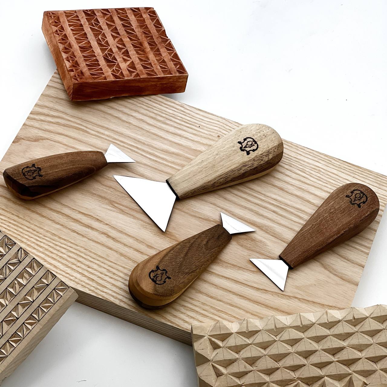 Wood carving Knives set, Swallowtail knives in roll-case, Triangle knives